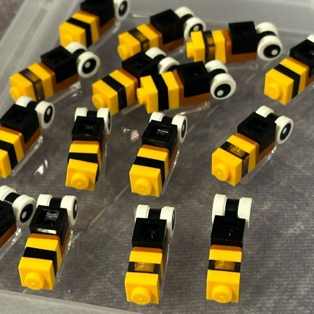Lego Bee’s 15 total genuine Lego parts. Great to add to Lego flower sets.